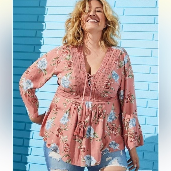 Torrid Boho Babydoll Top Plus Size 5X Pink Floral Tassel Lace Up Crochet - Picture 1 of 6
